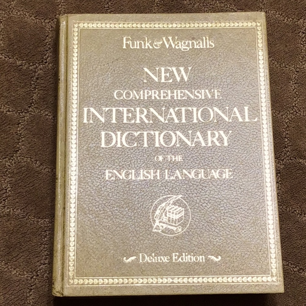 VINTAGE FUNK & WAGNALLS A TO P DICTIONARY